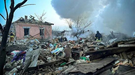 Russian Airstrikes Kill 5 in Ukraine, Over 20 Injured