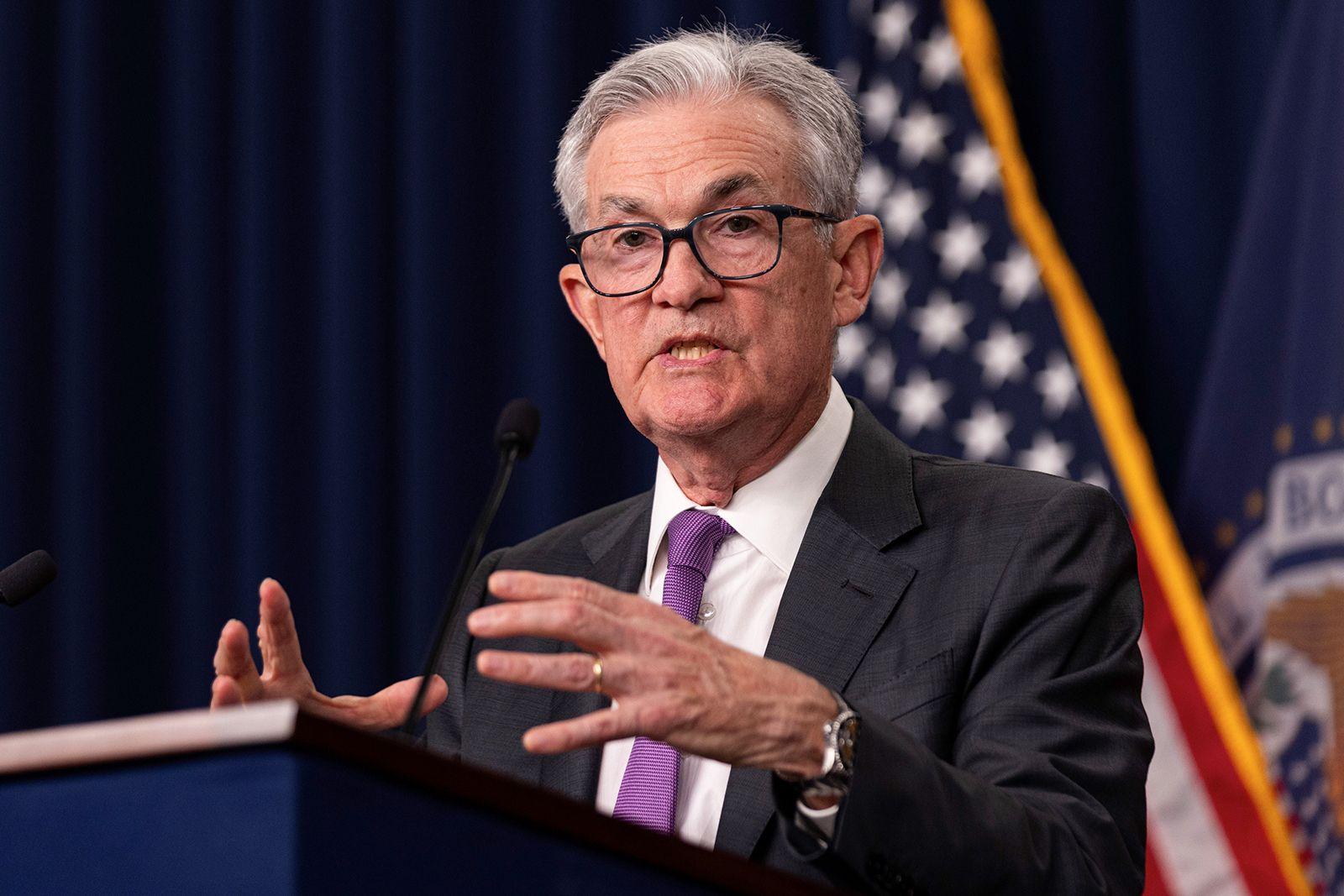 Trump Demands Immediate Resignation of Federal Reserve Chairman Powell