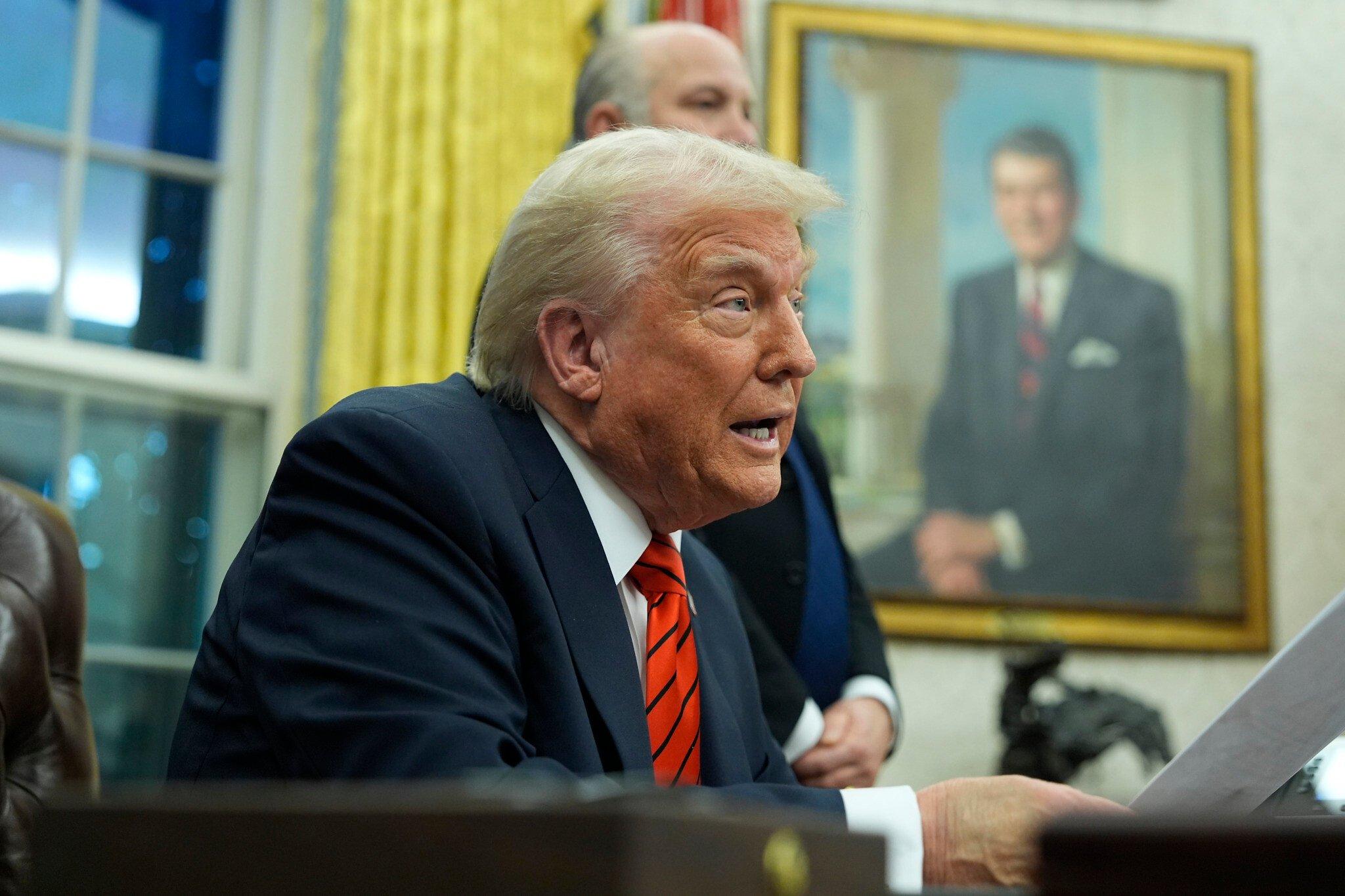 Trump Urges End to Gaza War, Supports Ceasefire Plan