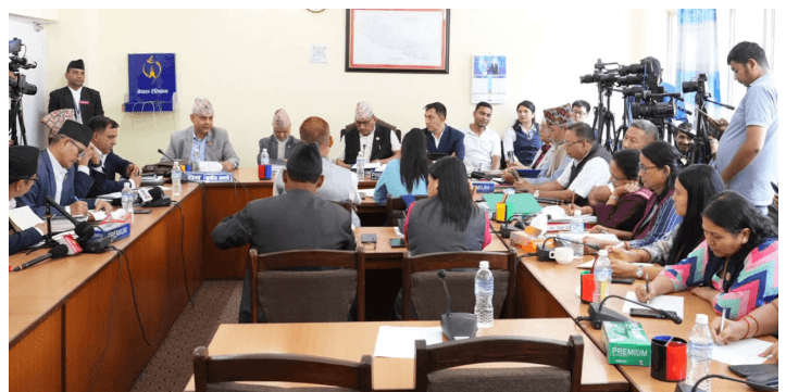 Parliamentary Committee Gives Government Five Days to Reach Agreement on School Education Bill