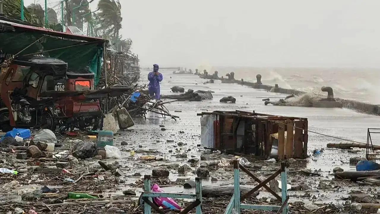 Super Typhoon Ragasa Forces Mass Evacuations Across Southern China