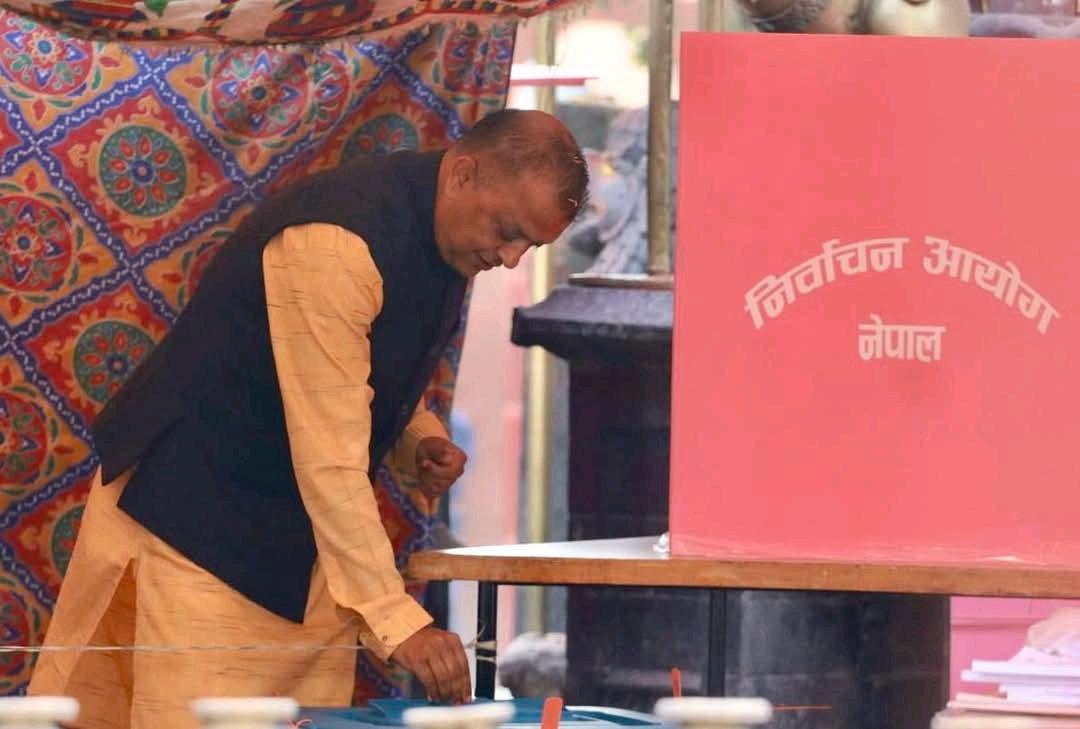 Gagan Thapa Votes in Kathmandu, Set to Fly to Sarlahi–4