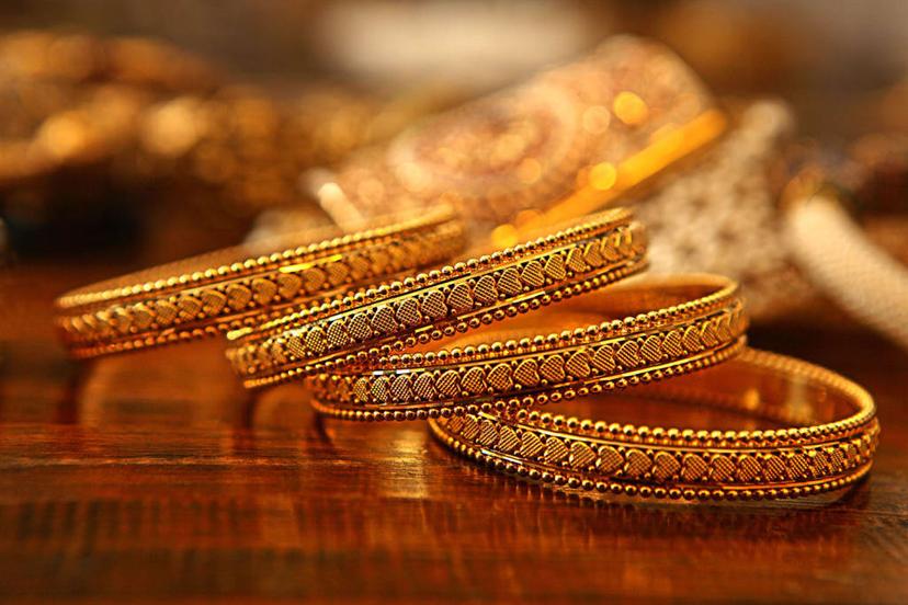 Gold Price Rises by Rs 2,100 per Tola, Silver Falls