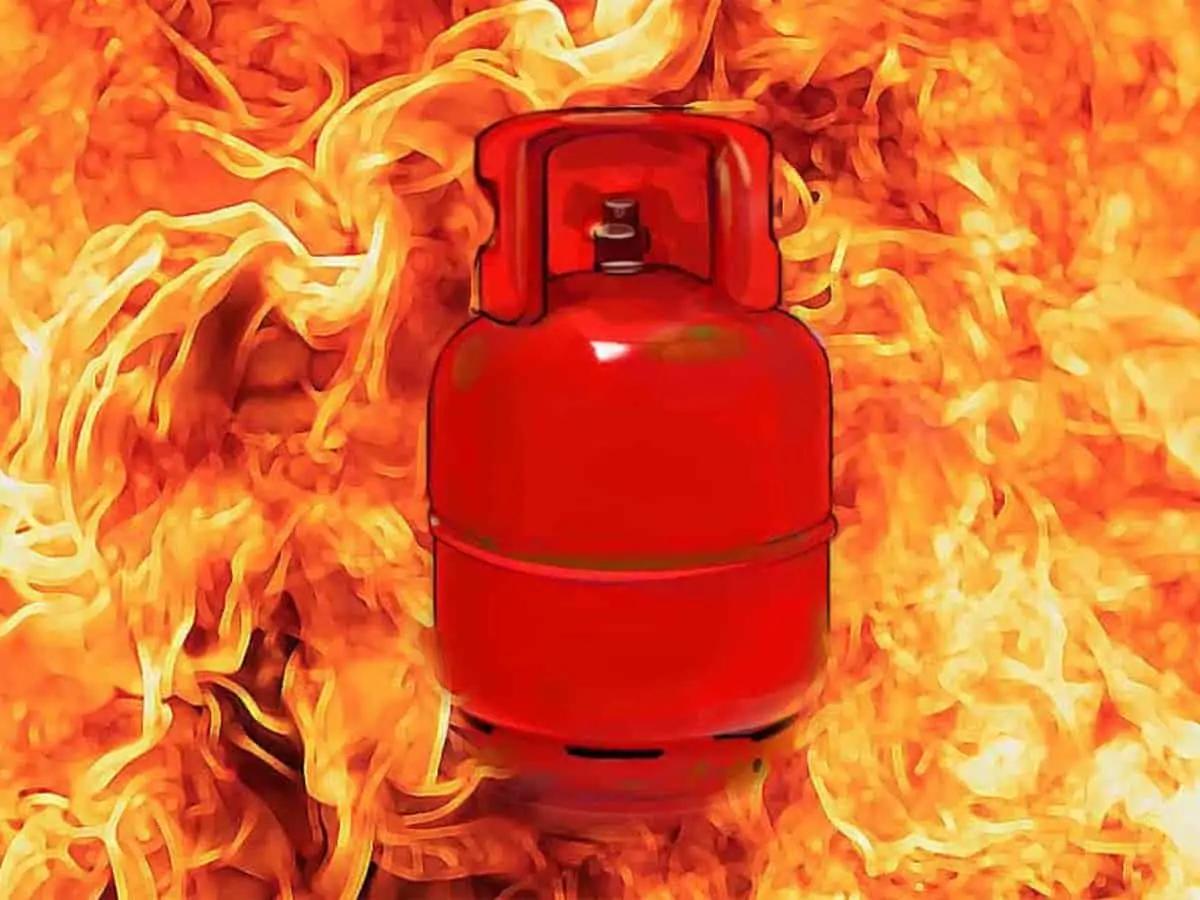 Gas Cylinder Explosion Injures 14 in Kathmandu kamalpokhari