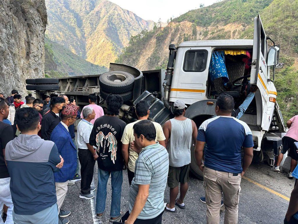 One-way Traffic Resumes Along Mugling-Narayangadh Road