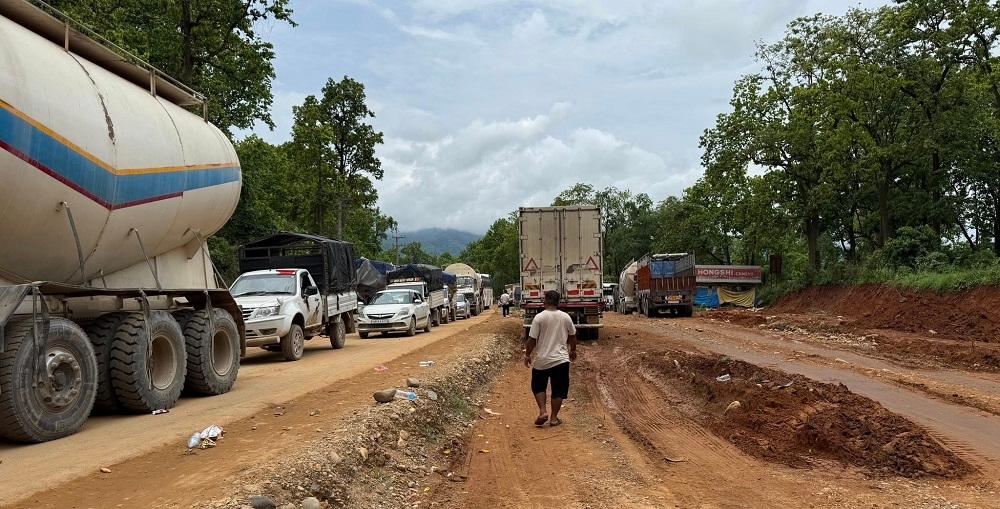Flooding Blocks Butwal–Narayangadh Road, All Traffic Halted