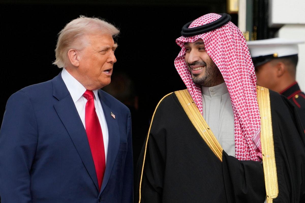 Trump Defends Saudi Crown Prince Amid Khashoggi Fallout