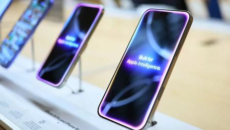 Trump Administration Exempts Phones and Computers from High Tariffs on Chinese Imports