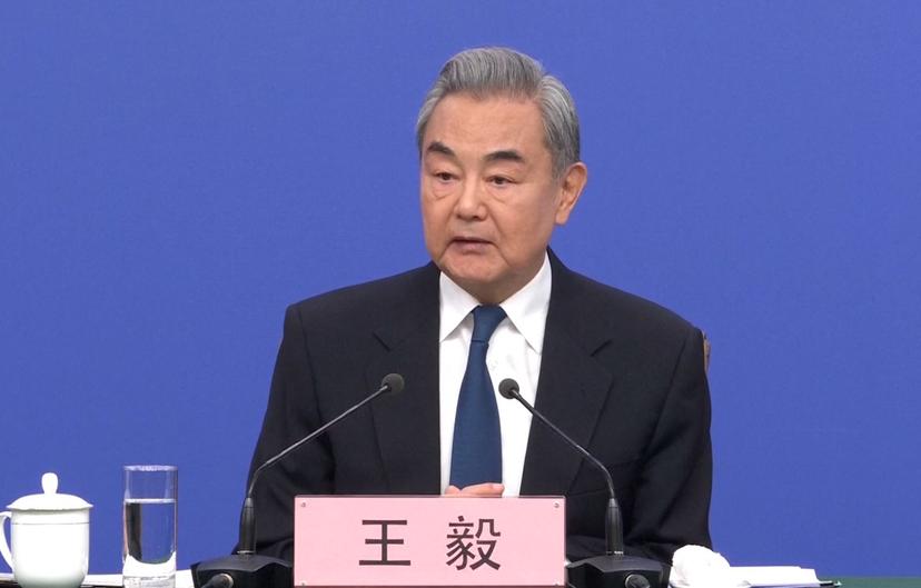 Wang Yi Stresses Peace and Cooperation in South China Sea