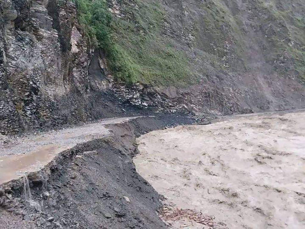 Rs 12.38 Billion Required to Rebuild Roads Damaged by Floods and Landslides
