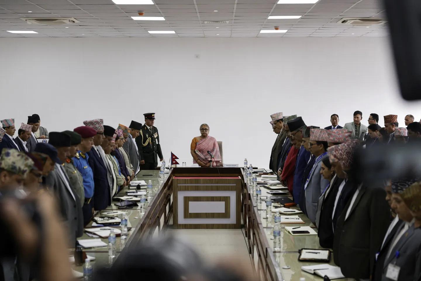 Interim Government Restricts Non-Essential Foreign Trips, Caps Delegation Size