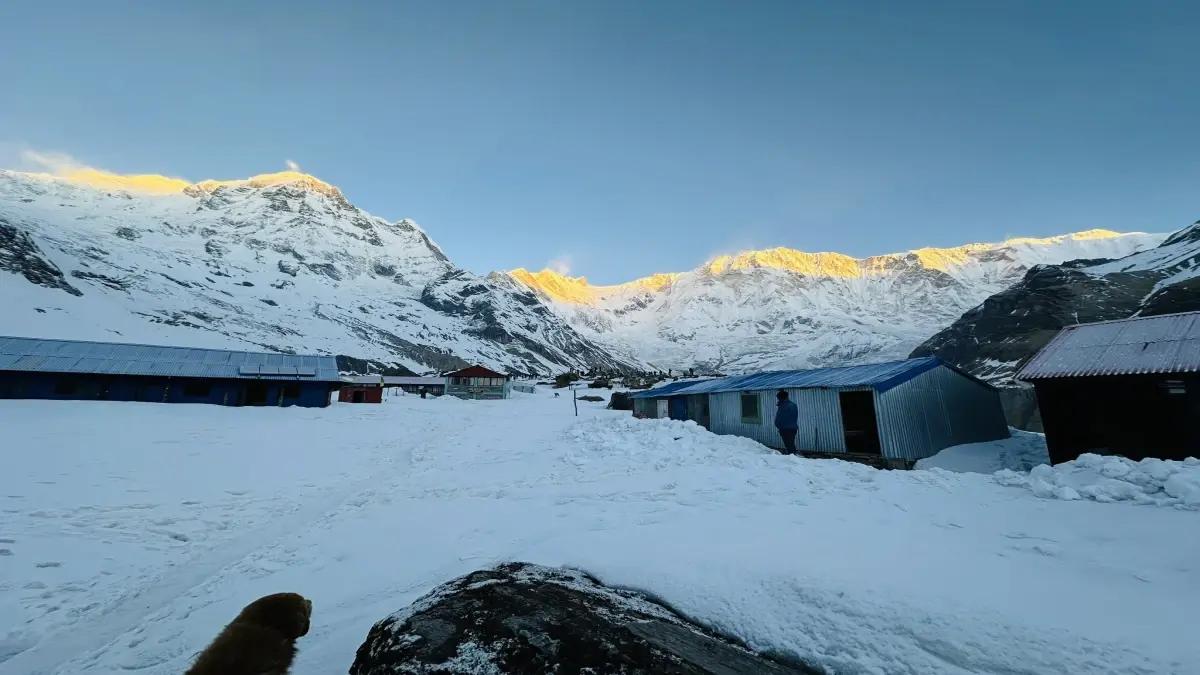 Heavy Snowfall Hits Annapurna Base Camp Area; Rescue Teams Deployed